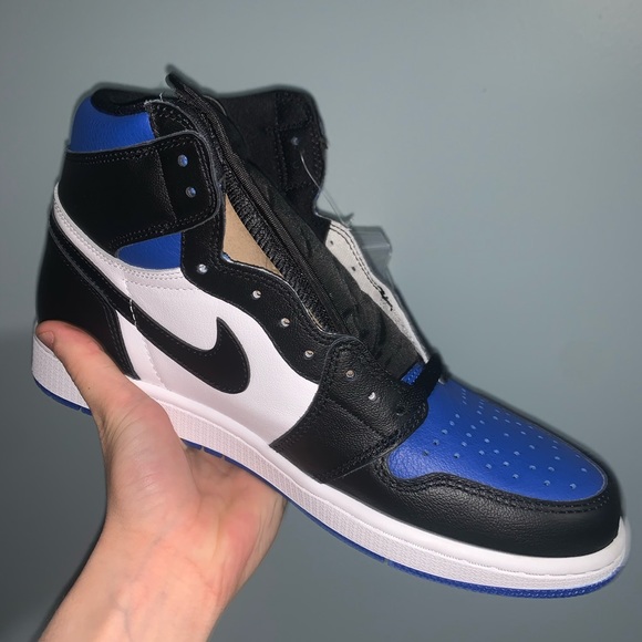 JORDAN 1 ROYAL TOE - Picture 2 of 4